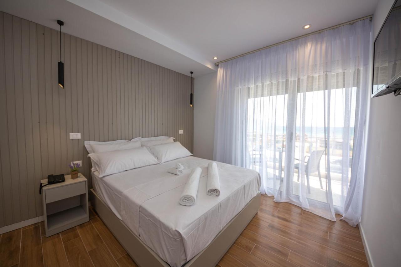 Hesperus Hotel Vlorë 外观 照片