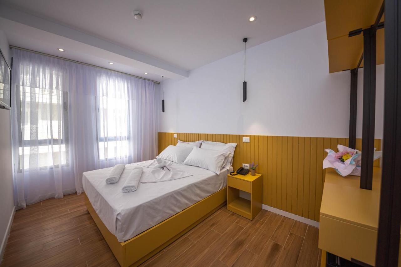 Hesperus Hotel Vlorë 外观 照片