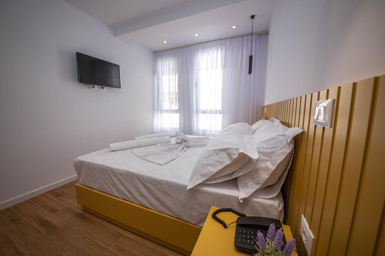 Hesperus Hotel Vlorë 外观 照片